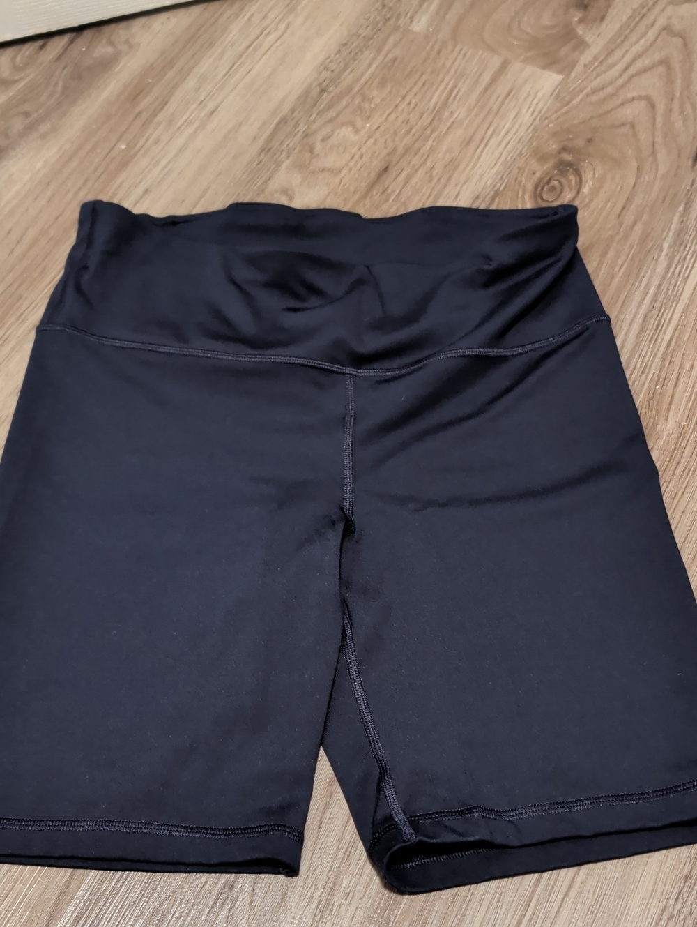 GAP Fit Navy M Tall Compression Shorts
